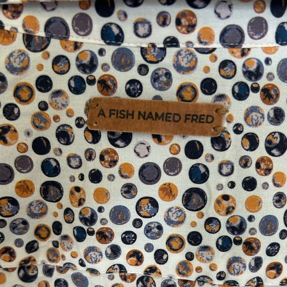 A Fish Named Fred Shirt Size S - Picture 4 of 4